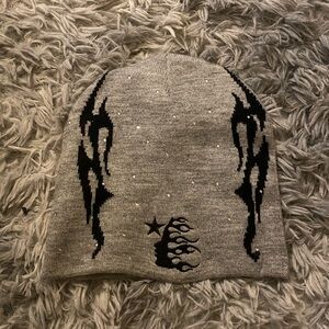 HELLSTAR FLAME BEANIE GREY ONE SIZE FITS ALL